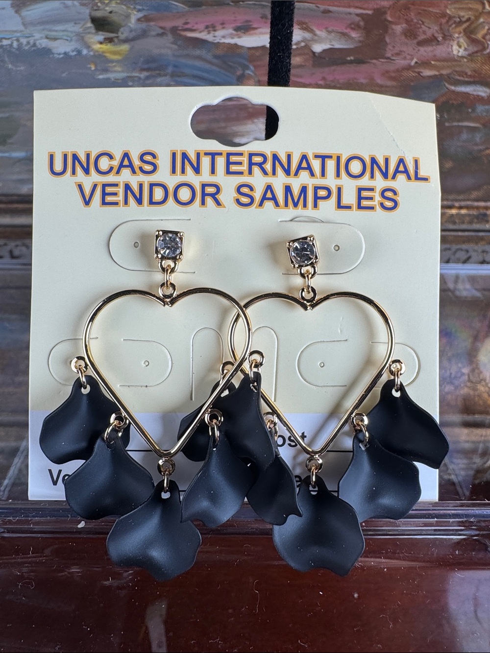 0767-Black Heart Dangle Earrings